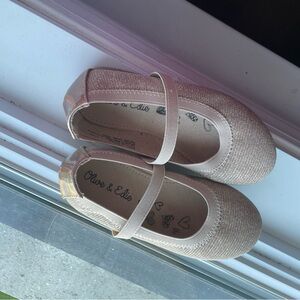 Brand new Toddler dress shoe for lovely day.